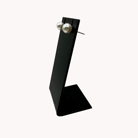 Womens Small Post Earrings Jewelry Faux White Pearl Bead Costume Fashion - Picture 2 of 5